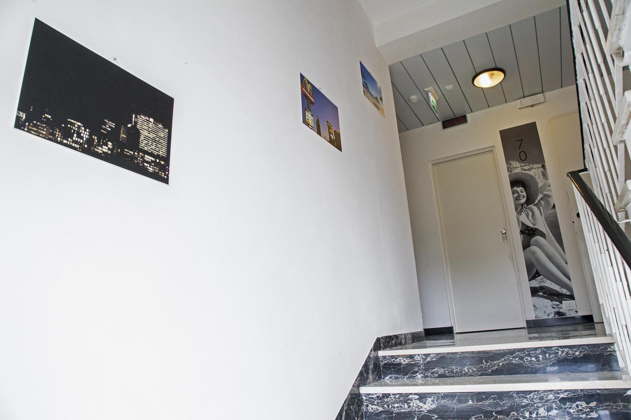 Hotel Hollywood Риччоне Екстер'єр фото